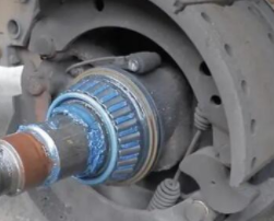 铜仁铸件铸造厂介绍下刹车盘磨损更换标准