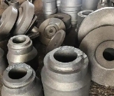 铜仁铸造厂焊接的时候需要注意的事项：